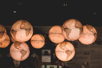 globes_arthur-edelman-u9QuzlImpzA-unsplash